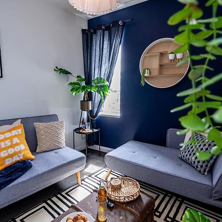 Flat 5, Super King Bed, Free Parking, Workspace, Free Wi-Fi Nottingham Luaran gambar