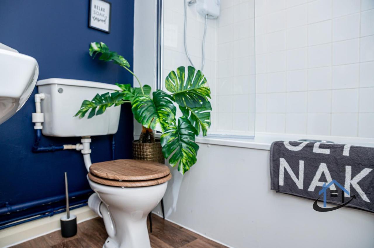 Flat 5, Super King Bed, Free Parking, Workspace, Free Wi-Fi Nottingham Luaran gambar